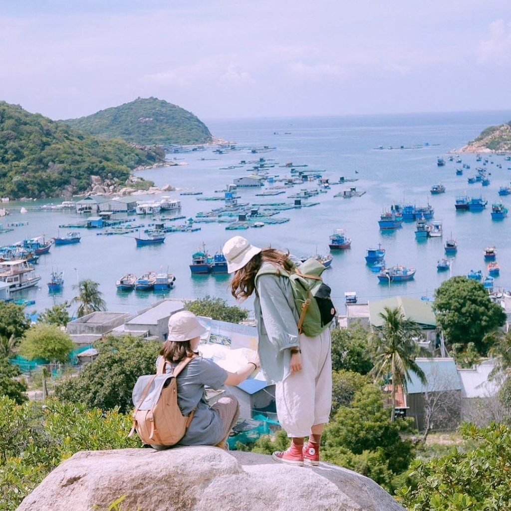 Du lịch Ninh Thuận không thể bỏ qua vịnh Vĩnh Hy. Ảnh: breathtakingvietnam